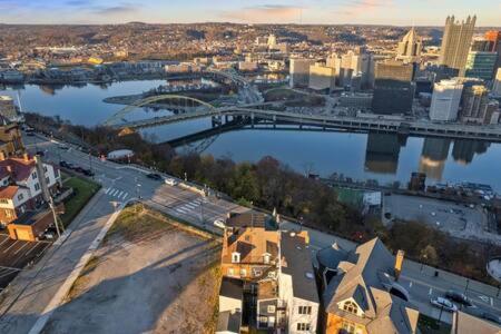 شقة Charming Studio-Panoramic View-Your Pittsburgh Sanctuary المظهر الخارجي الصورة
