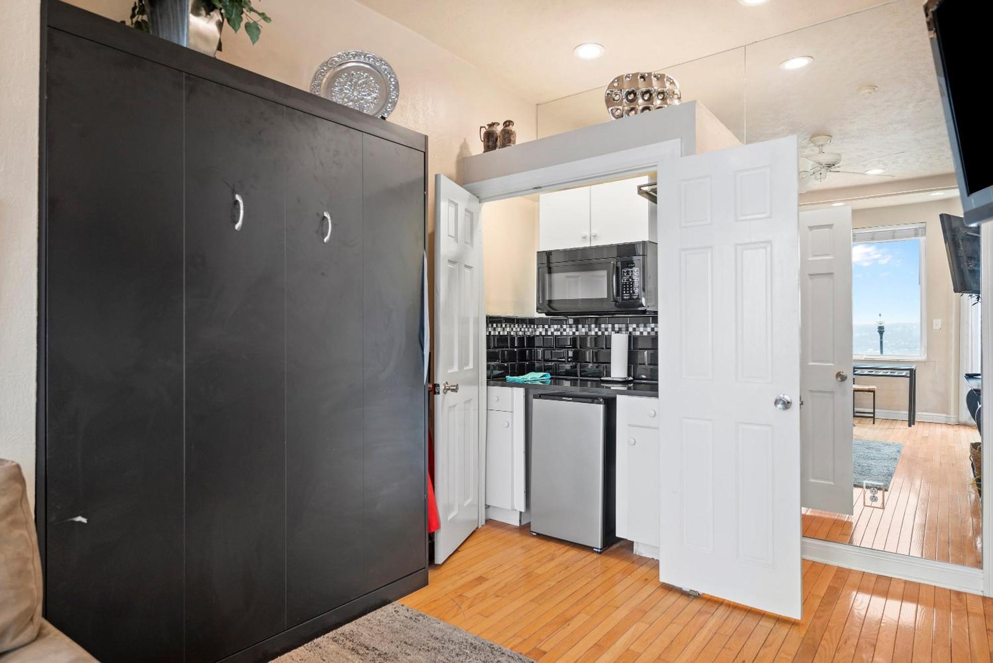 شقة Charming Studio-Panoramic View-Your Pittsburgh Sanctuary المظهر الخارجي الصورة
